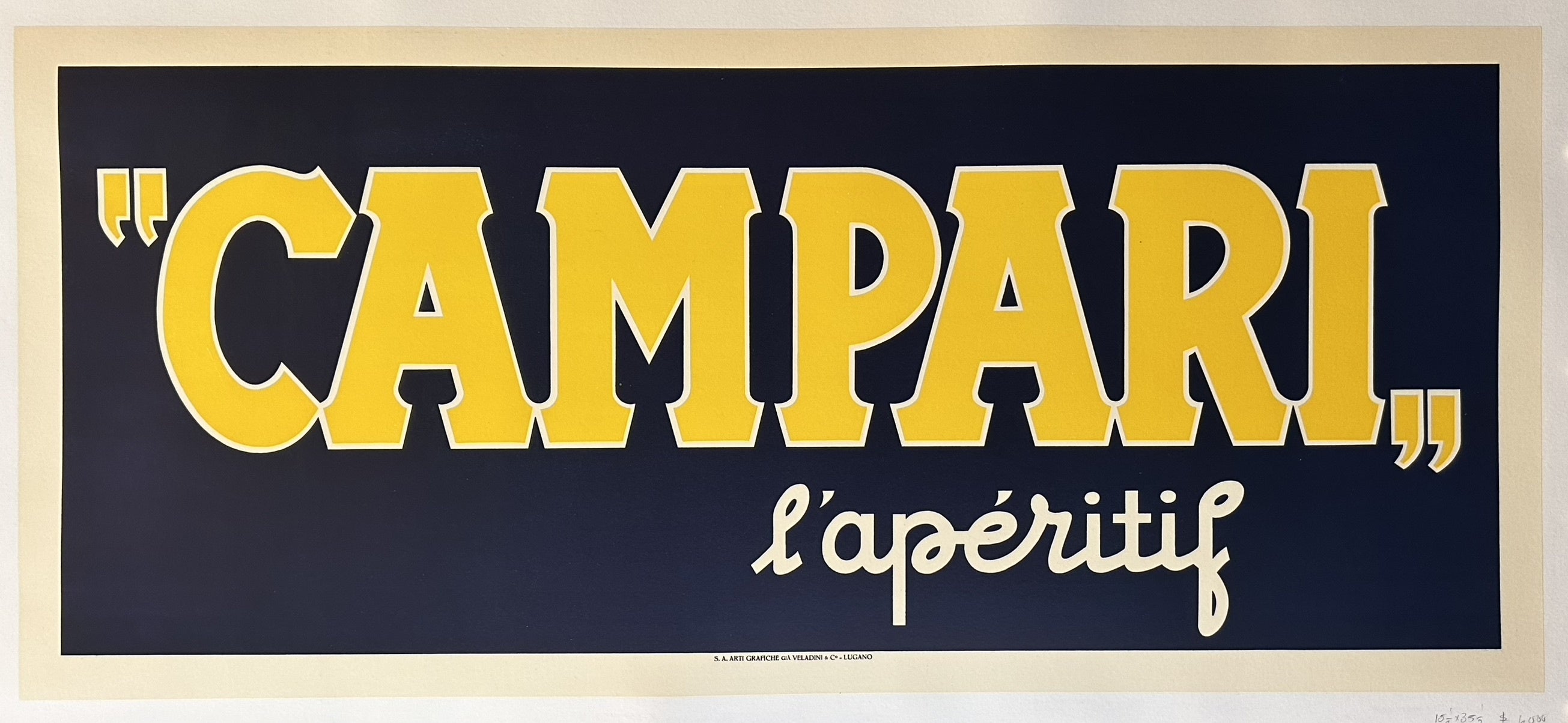 The poster prominently features the word "CAMPARI" in large, yellow letters against a dark background, with "l'apéritif" (the aperitif) written below it in a script font.