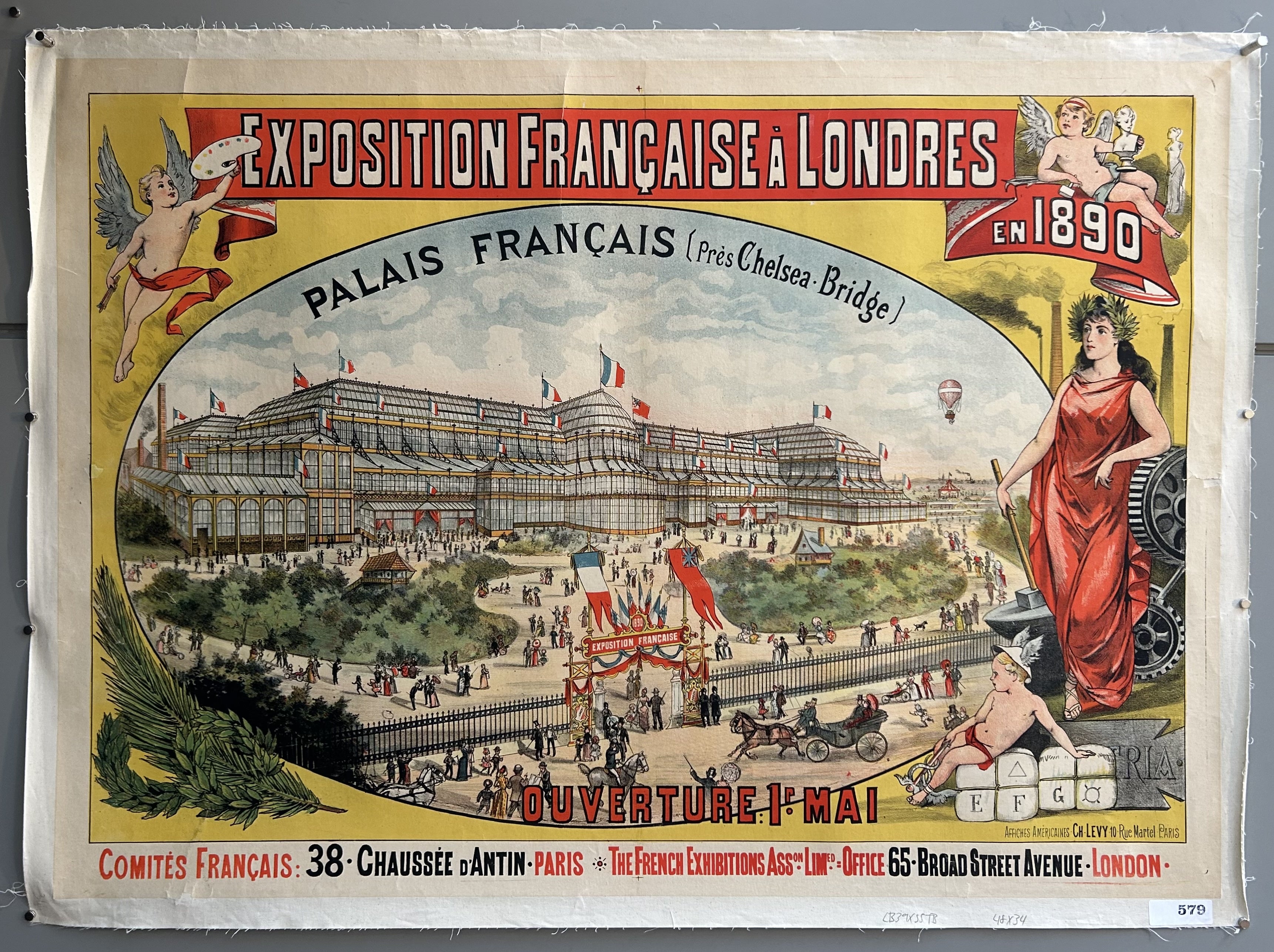 Image of large palace with french flags flying about