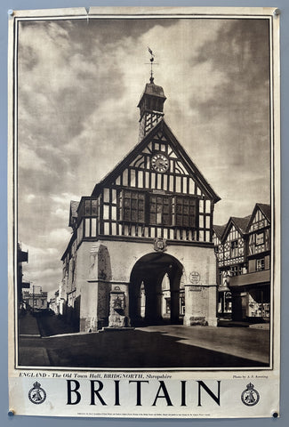 Link to Britain: The Old Town Hall Bridgnorth ShropshireGreat Britain, c. 1950s Product