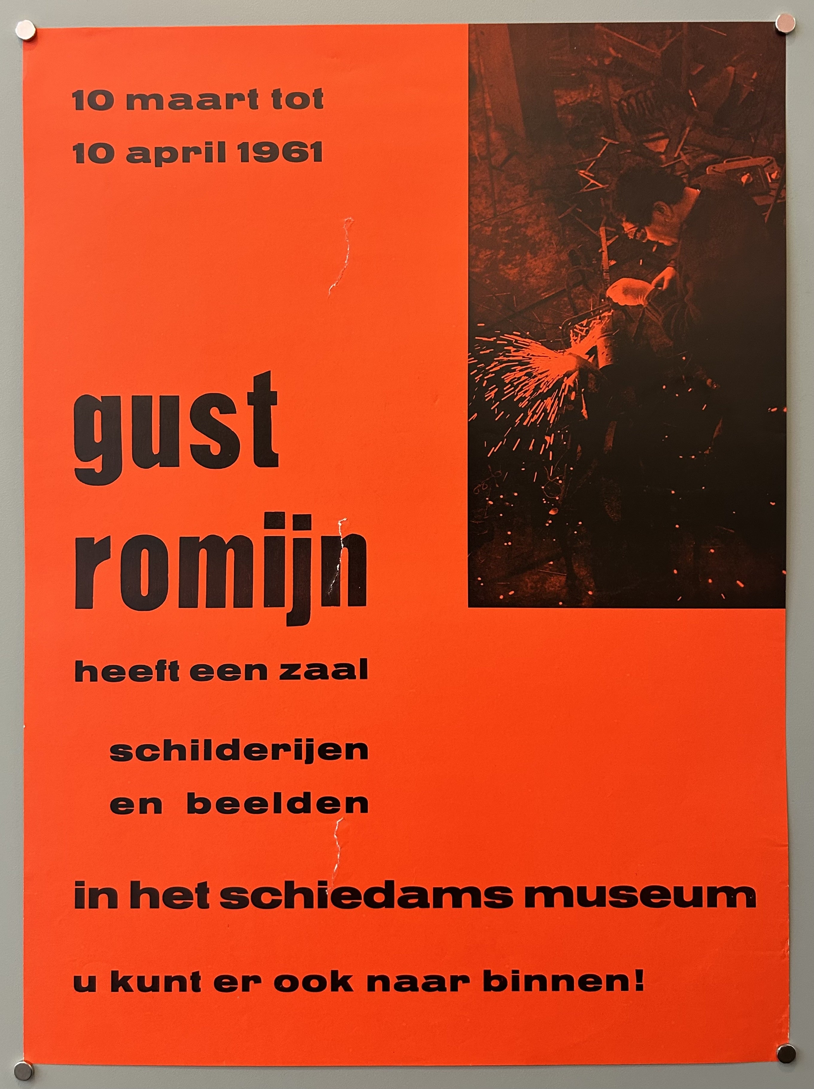 Gust Romijn has a room with paintings and sculptures in the Schiedams Museum, you can also go inside!