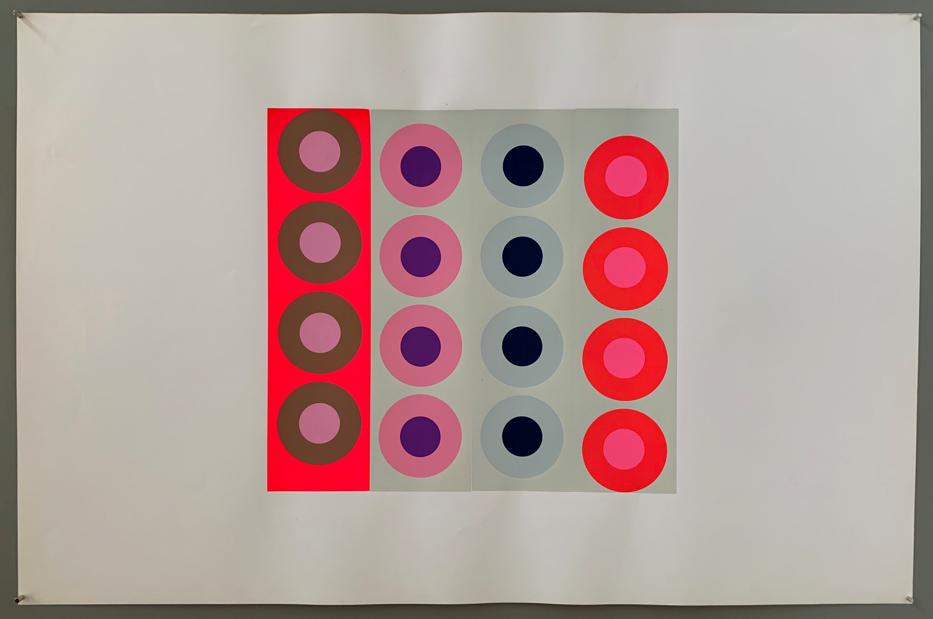 4 panels each containing 4 targets are arranged in a multicolored square. The border is white.