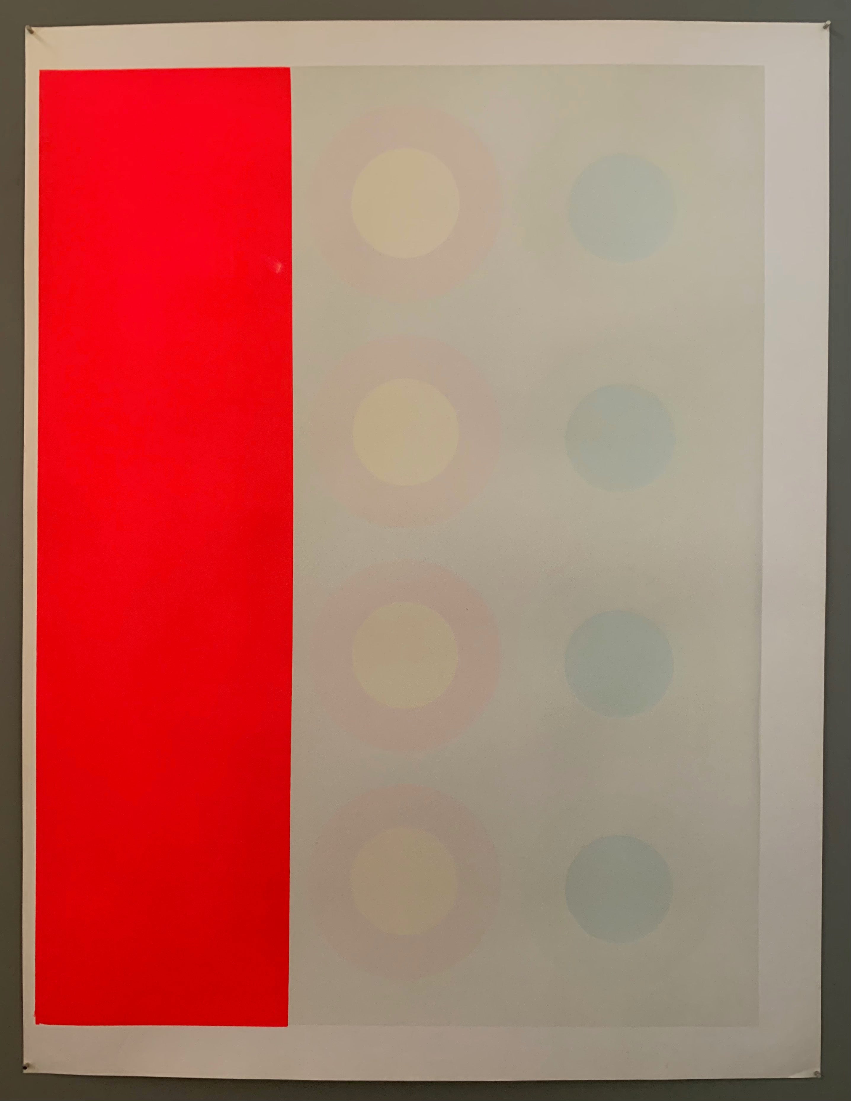 three panels: on the left, a neon pink panel. In the middle, a light grey panel with very faint pink and yellow targets. And finally, on the right, a light grey panel with similarly faint green and blue targets.