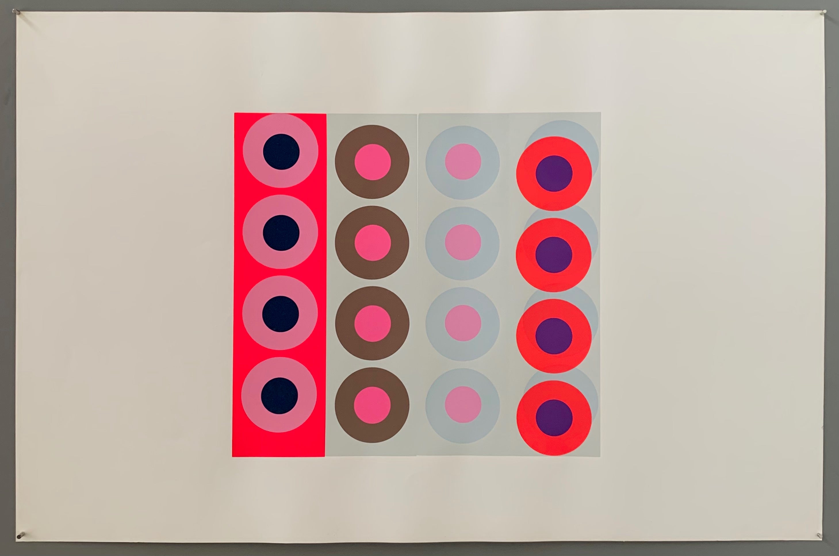 4 panels each containing 4 targets are arranged in a multicolored square. The border is white.