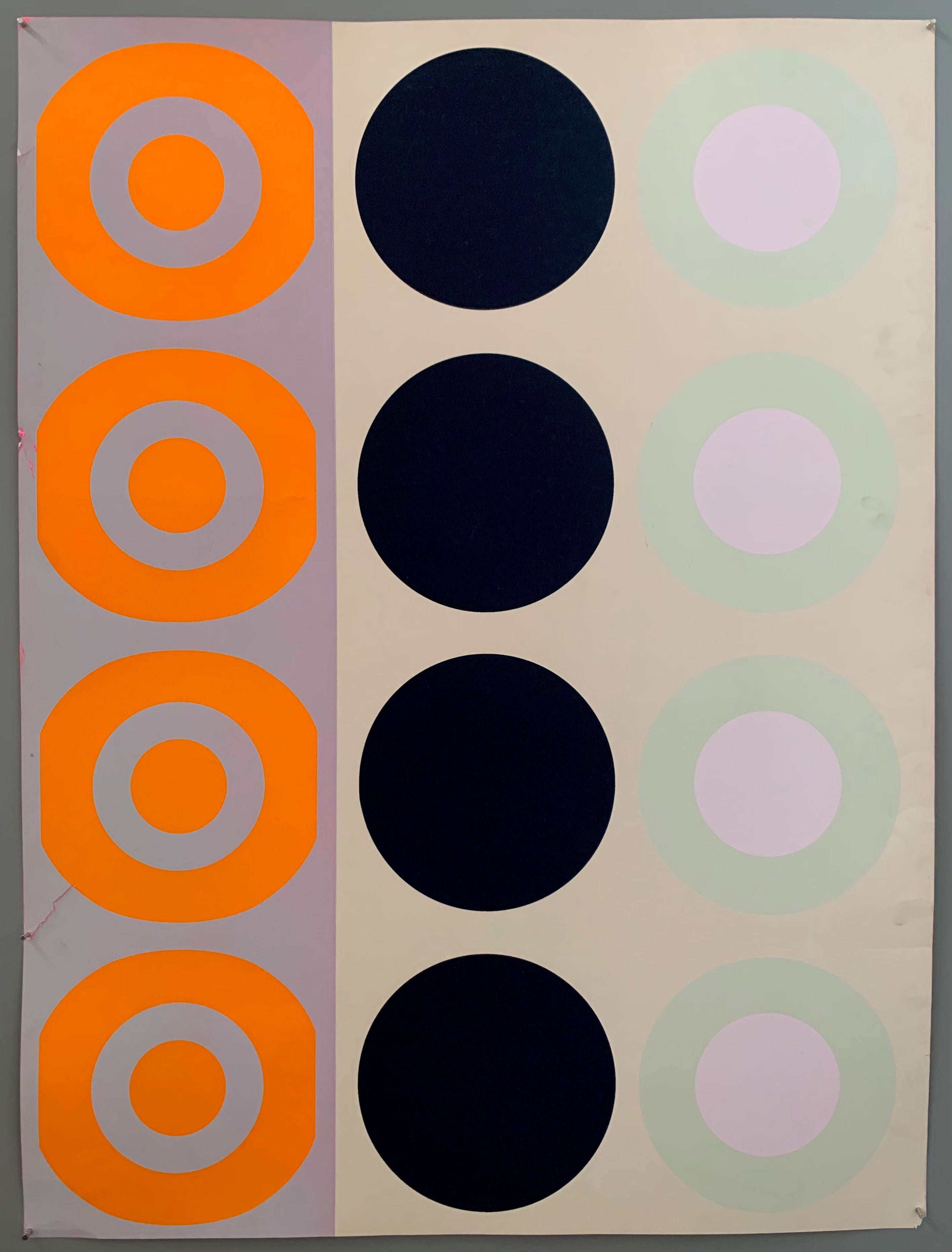 Two panels with targets and a row of circles in the middle.