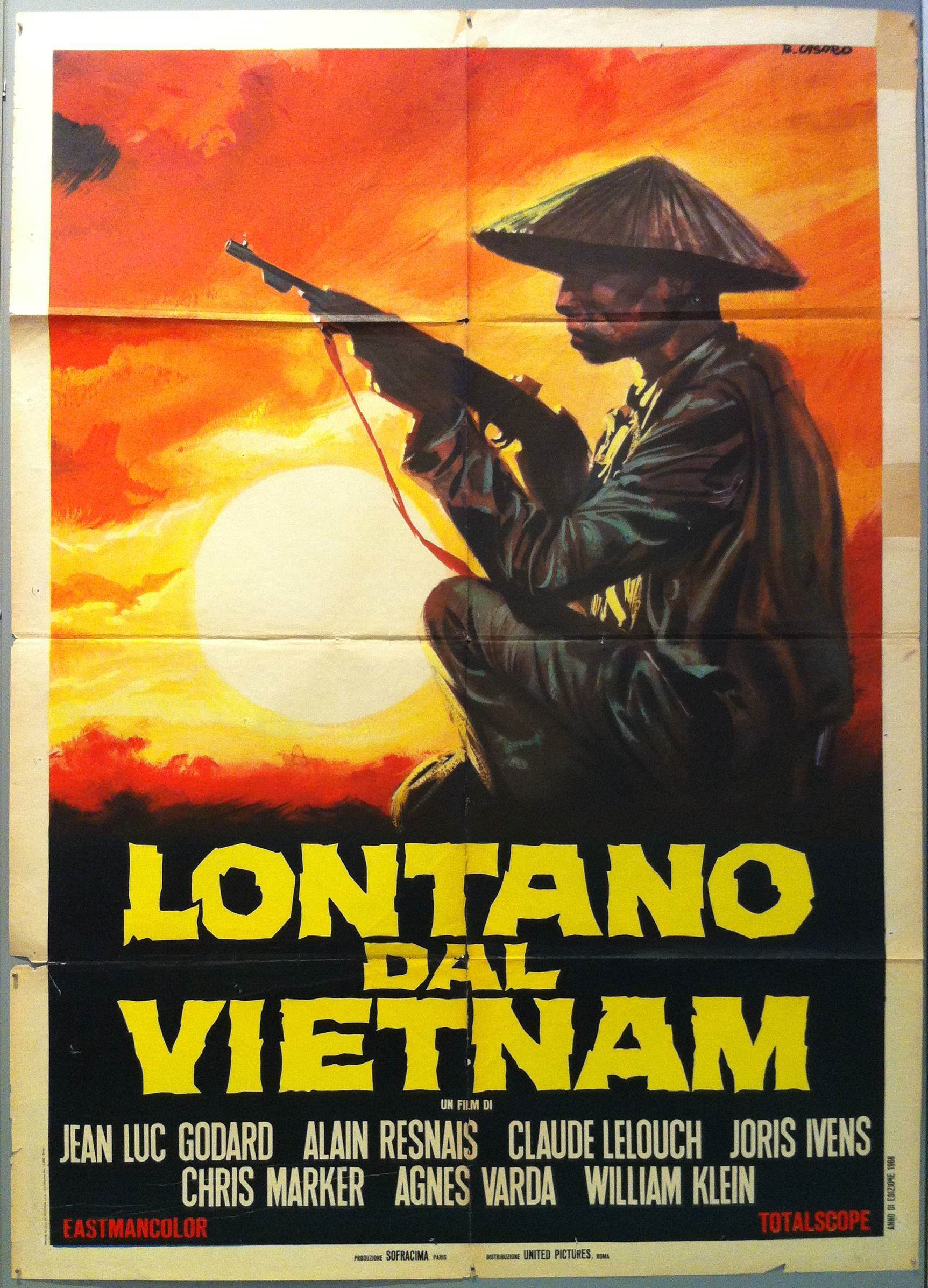 Lontano Dal Vietnam